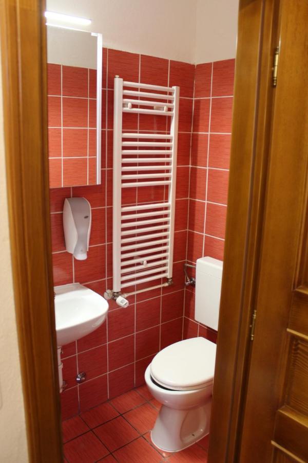Wellness B&B Winery Sontacchi Kutjevo エクステリア 写真